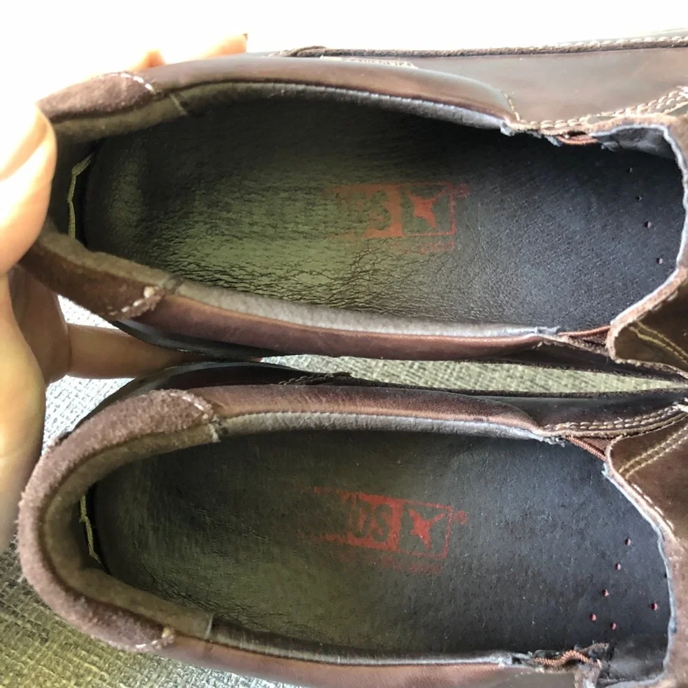 Pikolinos leather loafer driving shoes